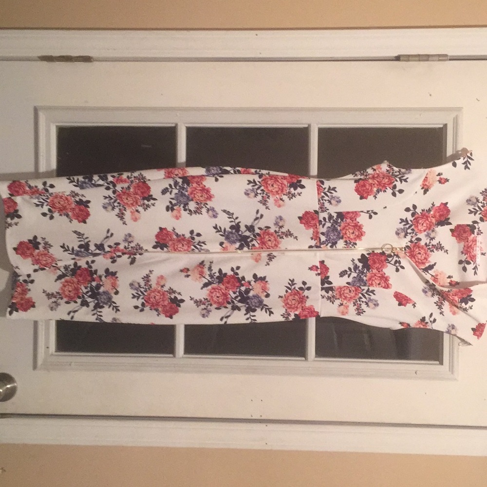Like New-Woman Midi Length Dress